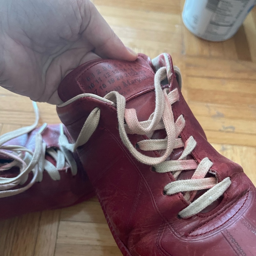 MAISON MARGIELA - womens 39. Has some wear but still so awesome!